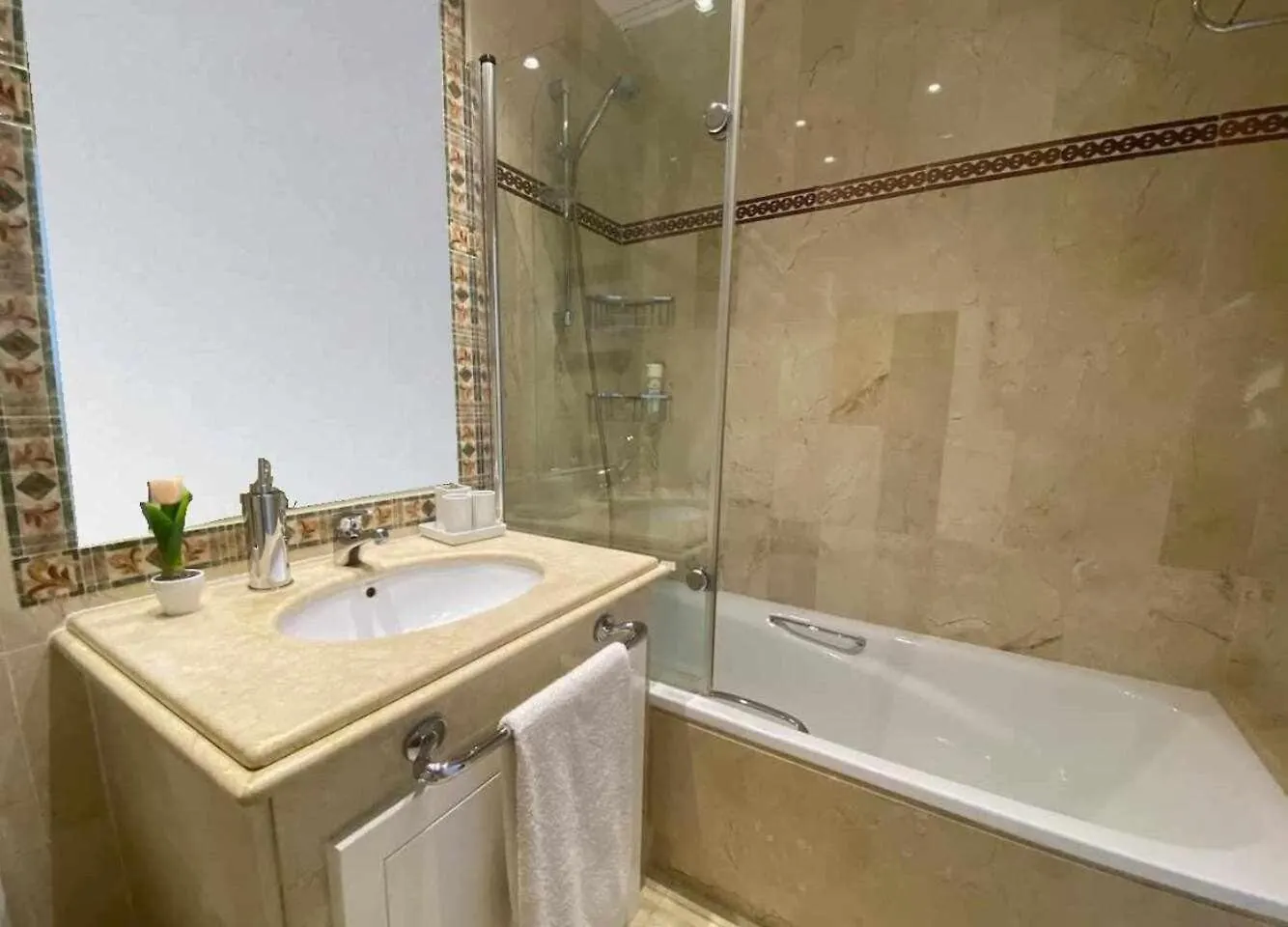 Duplex De Lujo En La Playa Estepona Costa Del Sol Spain