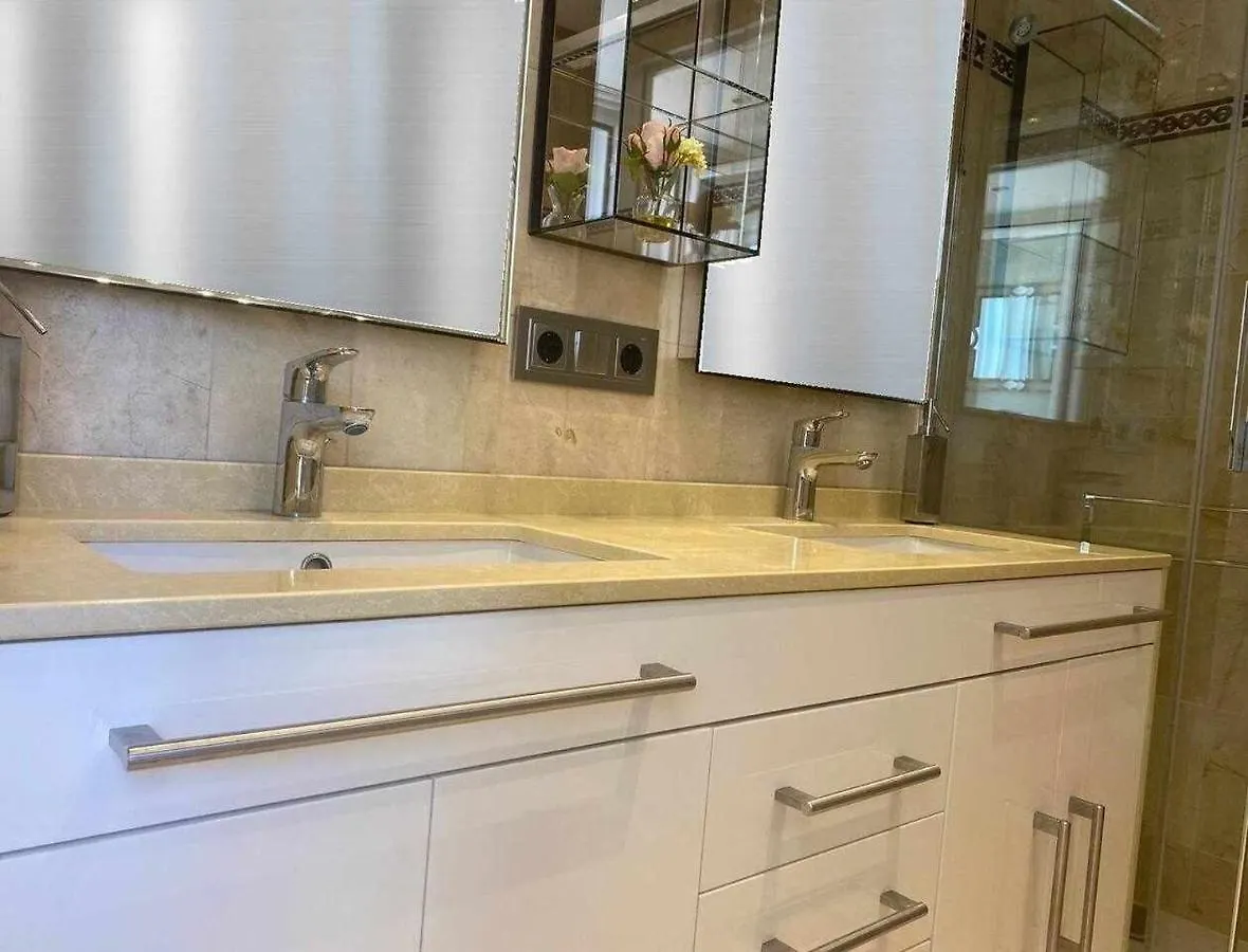 Duplex De Lujo En La Playa Estepona Costa Del Sol